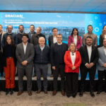 Francisco Recoulat encabezó el primer acto de firma de boletos de compraventa de “Mi Lote”
